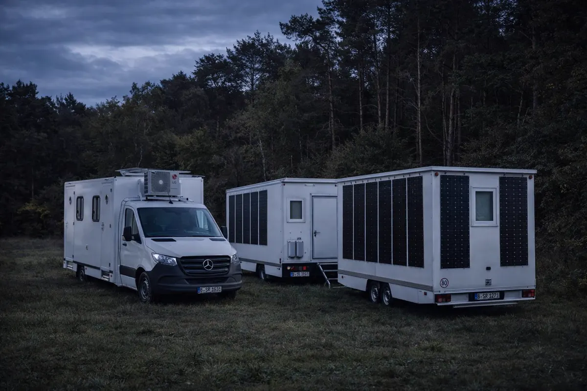 Autarke Produktionsfahrzeuge mit Solarstrom f&uuml;r nachhaltige Filmproduktion in Berlin und Hamburg