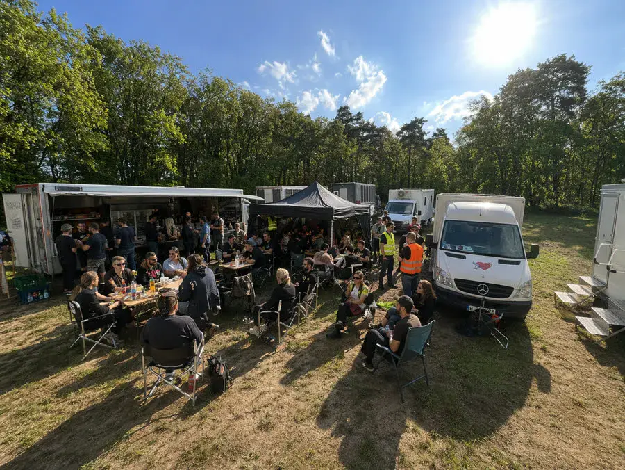 Silent Running Flotte – Über 100 Produktionsfahrzeuge und Catering-Fahrzeuge fÜr Film TV und Werbung in ganz Deutschland